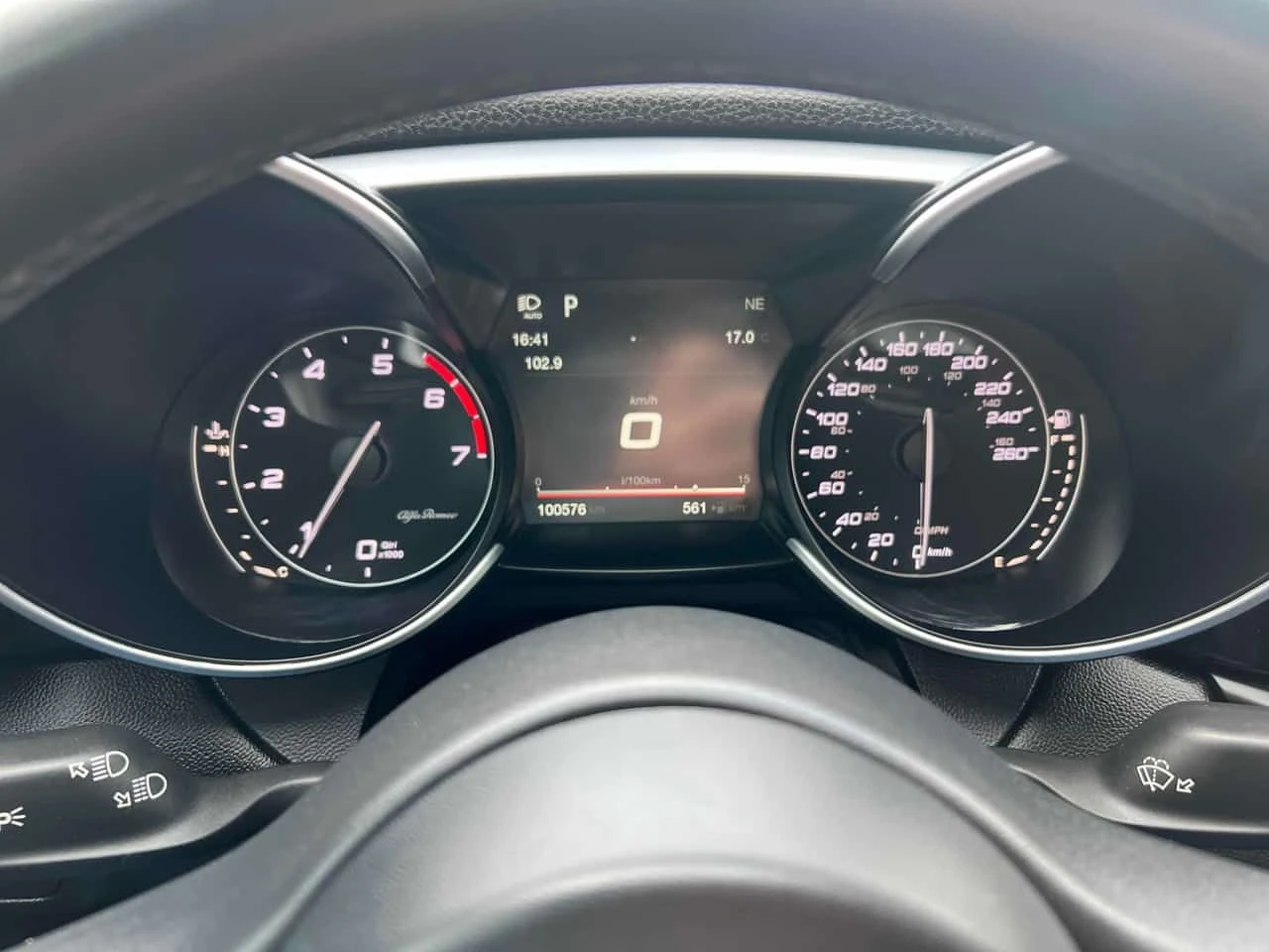 Alfa Romeo Giulia * Q4 * ПОДГРЕВ * NAVI * ZF8, снимка 8 - Автомобили и джипове - 54380016