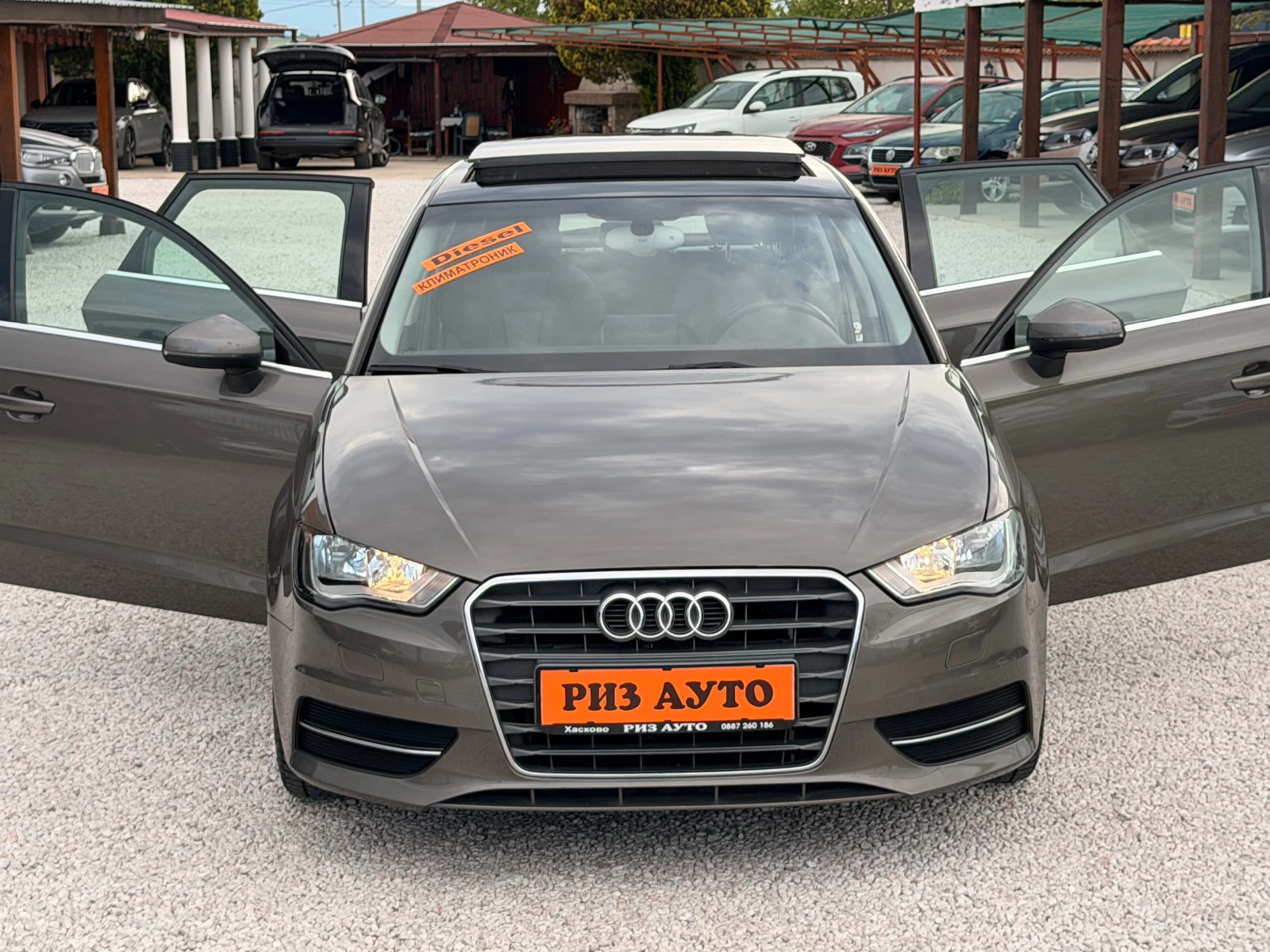 Audi A3 100%км-WAUZZZ8V7FA014186* PANORAMA* 6sk* 100ks* LI, снимка 2 - Автомобили и джипове - 54510400