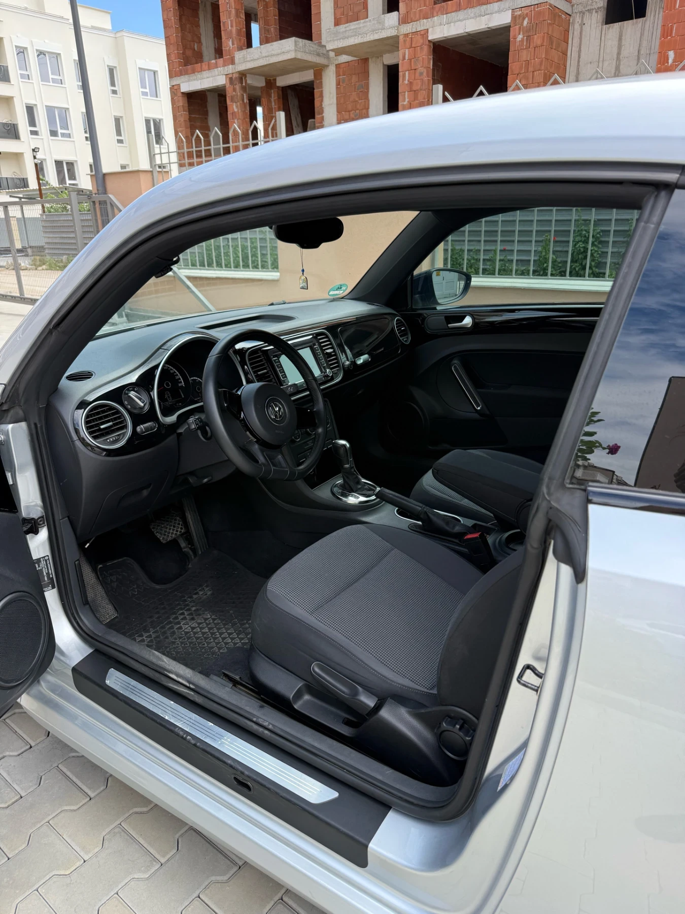 VW Beetle Turbo, снимка 5 - Автомобили и джипове - 54530268