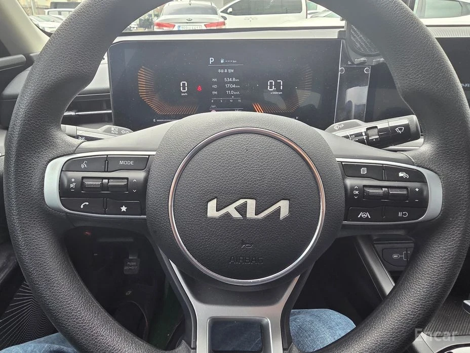 Kia K5 2.0* ГАЗ* ПОДГРЕВ* КАМЕРА* МЪРТВА ТОЧКА* DIGITAL, снимка 7 - Автомобили и джипове - 54743694