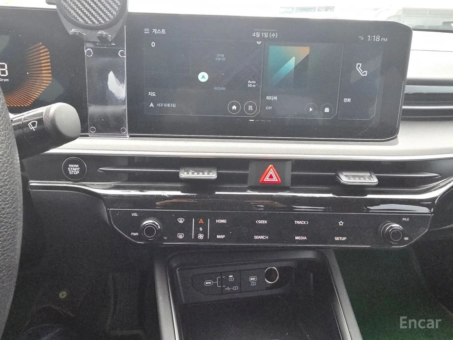 Kia K5 2.0* ГАЗ* ПОДГРЕВ* КАМЕРА* МЪРТВА ТОЧКА* DIGITAL, снимка 10 - Автомобили и джипове - 54743694