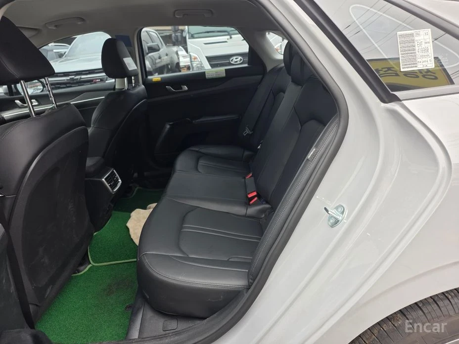Kia K5 2.0* ГАЗ* ПОДГРЕВ* КАМЕРА* МЪРТВА ТОЧКА* DIGITAL, снимка 14 - Автомобили и джипове - 54743694
