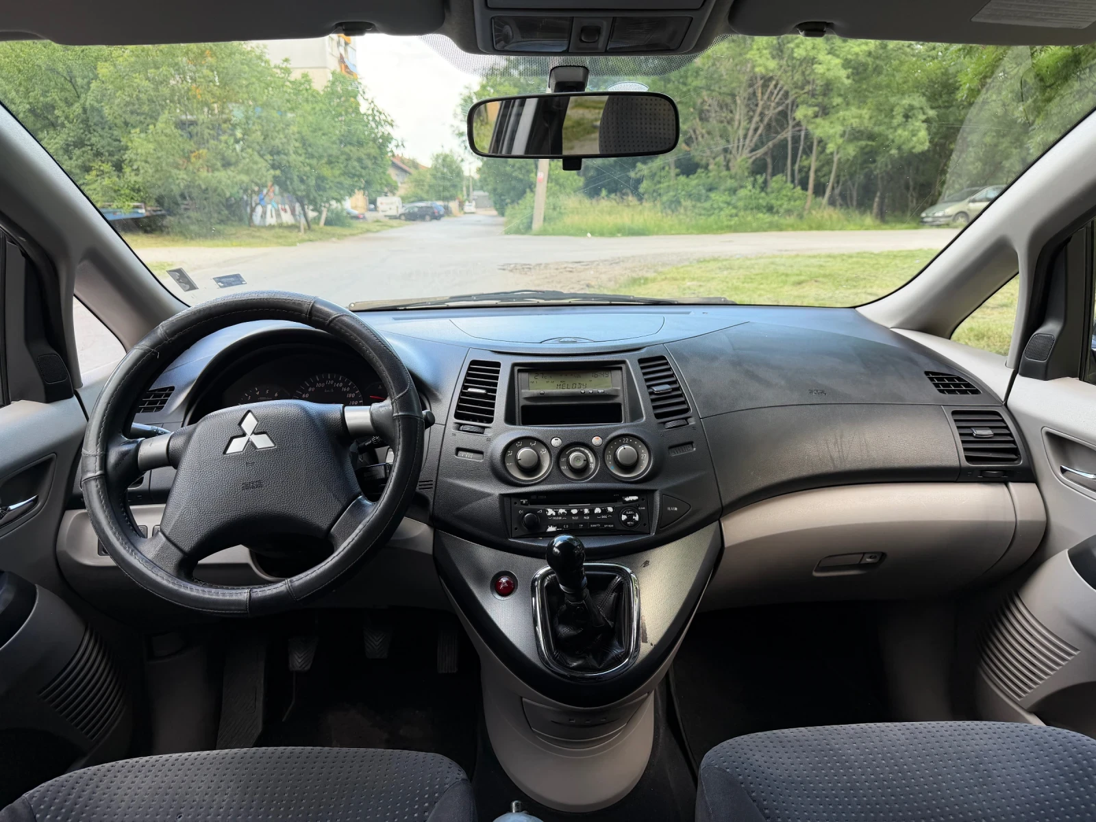 Mitsubishi Grandis 6+ 1 Места!, снимка 11 - Автомобили и джипове - 54873269