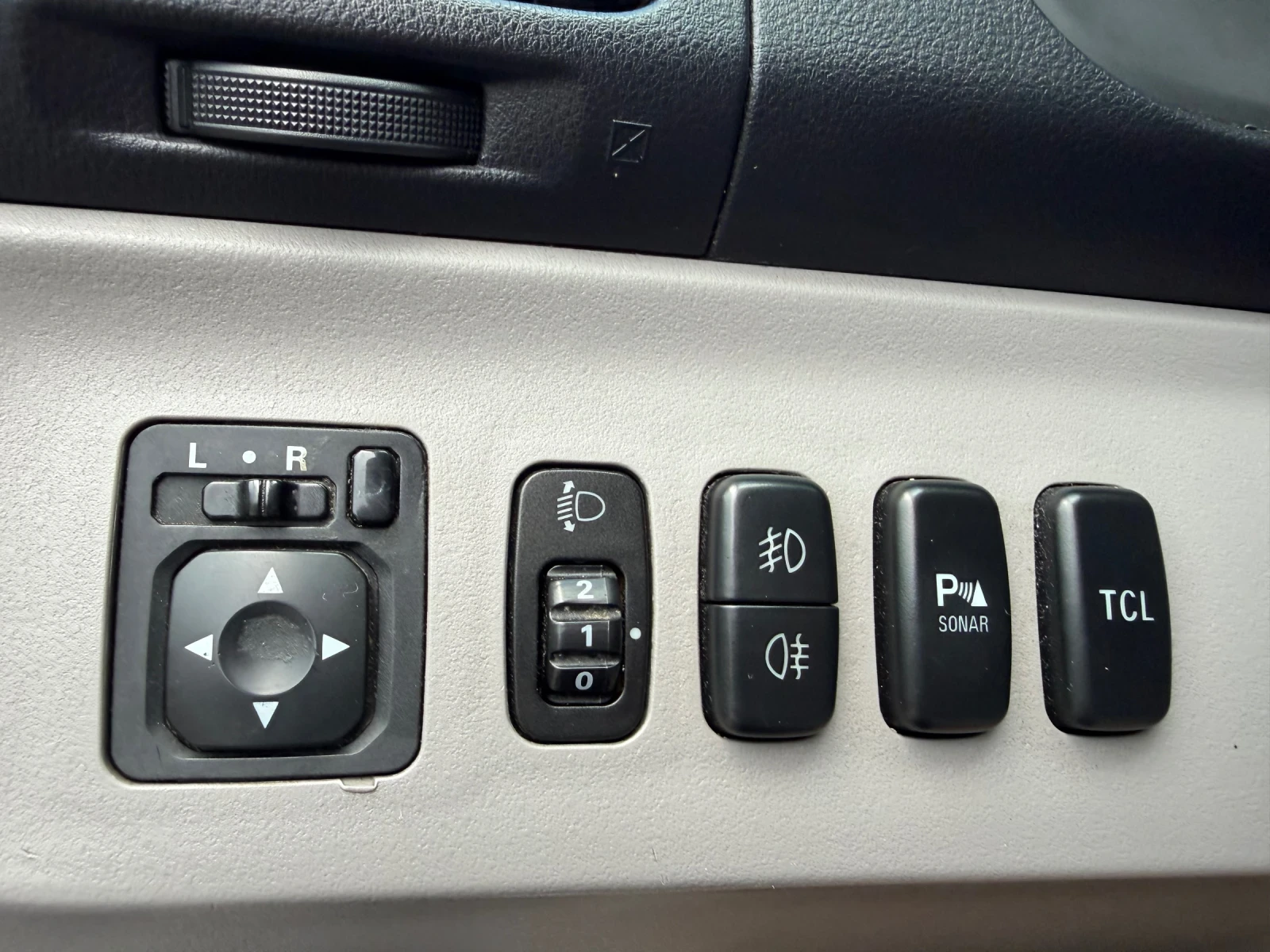 Mitsubishi Grandis 6+ 1 Места!, снимка 15 - Автомобили и джипове - 54873269
