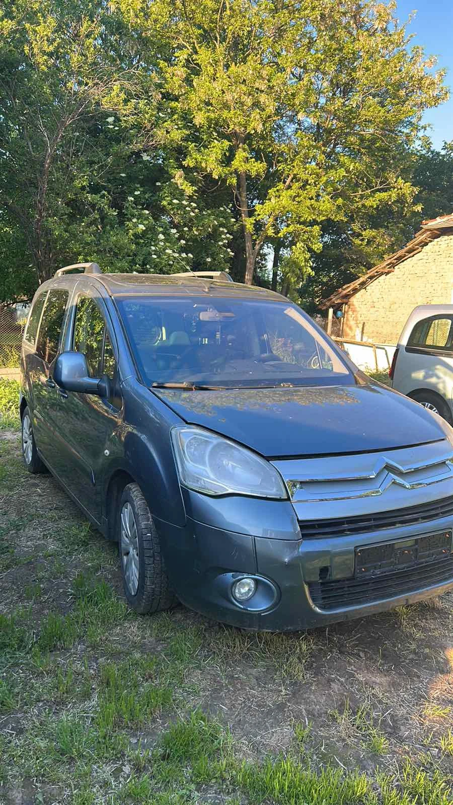Citroen Berlingo, снимка 2 - Автомобили и джипове - 55102380