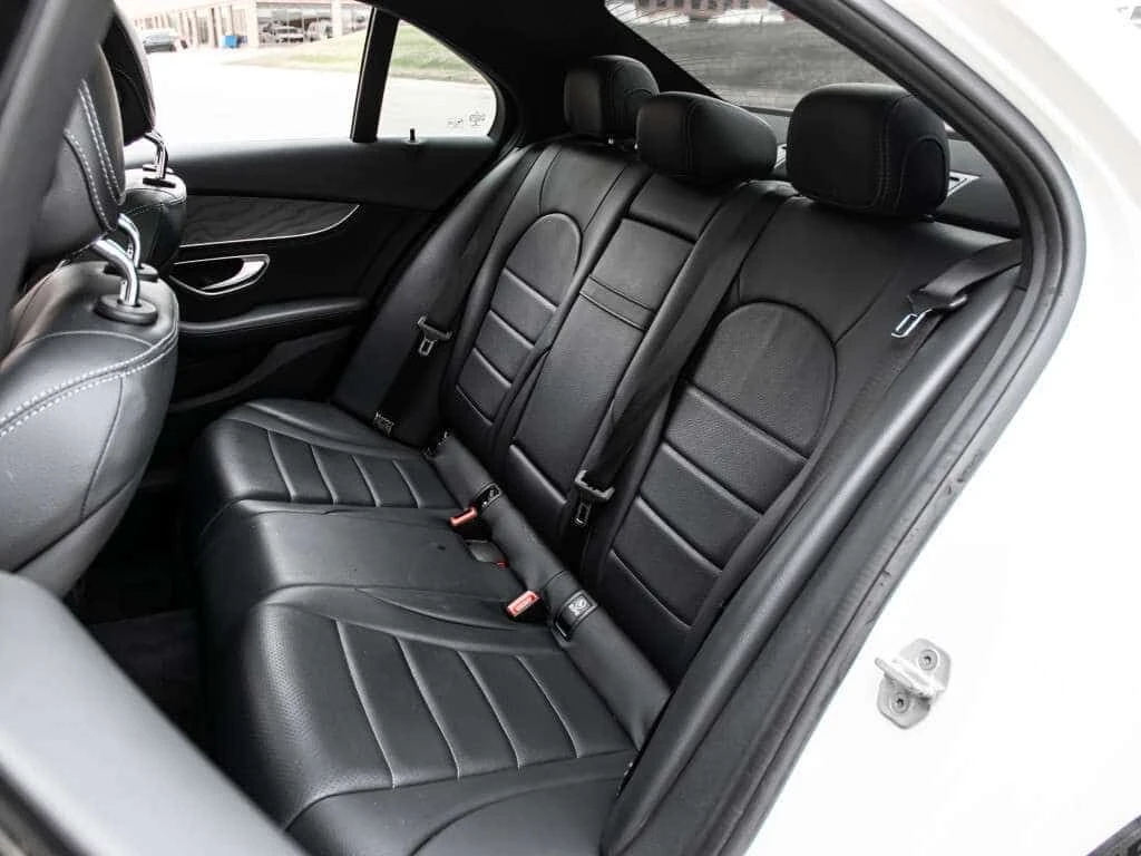 Mercedes-Benz C 300 4MATIC * CARFAX * ФИКСИРАНА ЦЕНА ДО БГ * , снимка 8 - Автомобили и джипове - 55189913