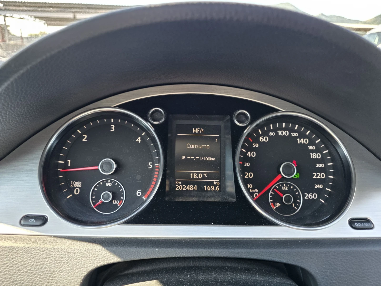 VW Passat 2.0TDi HIGHLINE NAVI Лизинг, снимка 13 - Автомобили и джипове - 55239066