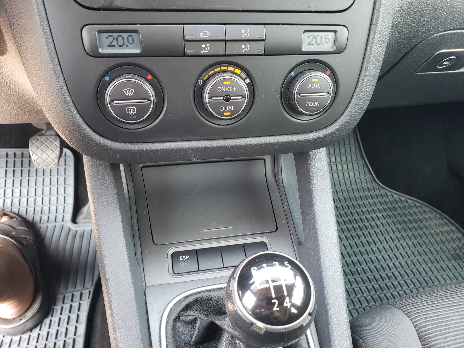 VW Golf 1.9 TDI 90ps, снимка 12 - Автомобили и джипове - 55557763