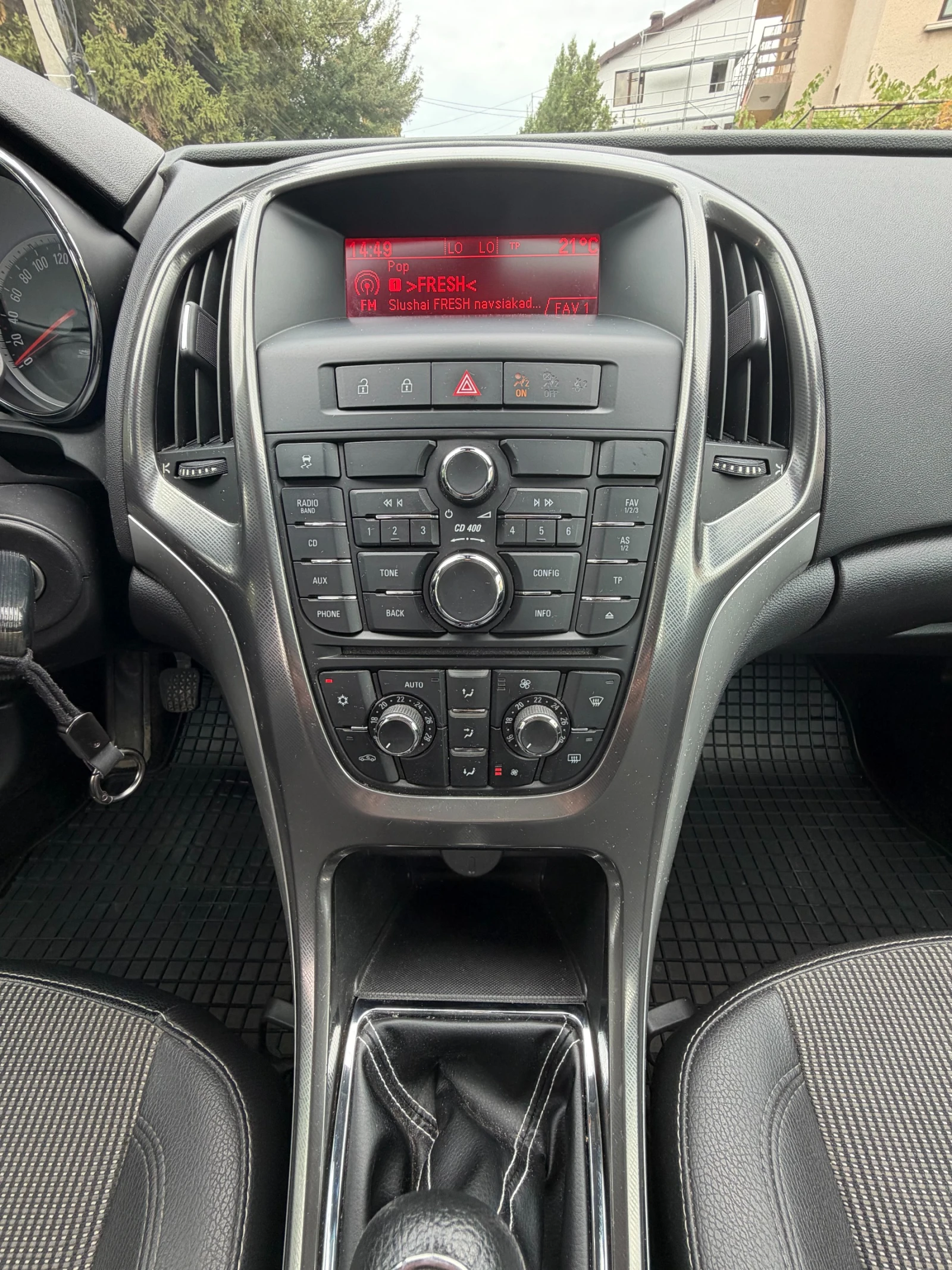 Opel Astra ASTRA J 1.4T с ГАЗ, снимка 12 - Автомобили и джипове - 56058126