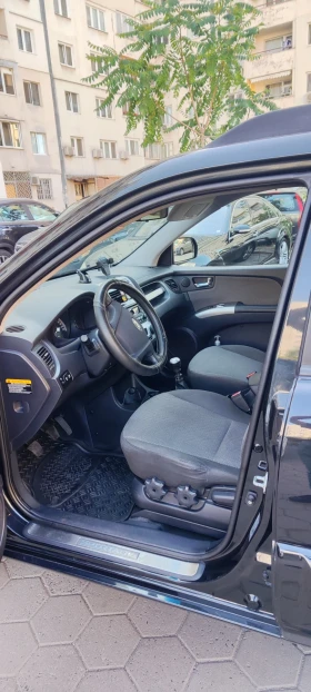 Kia Sportage  4х4  - 5200 € / 10170.32 лв. - 70028478 6