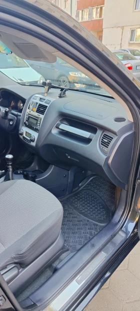 Kia Sportage  4х4  - 5200 € / 10170.32 лв. - 70028478 7