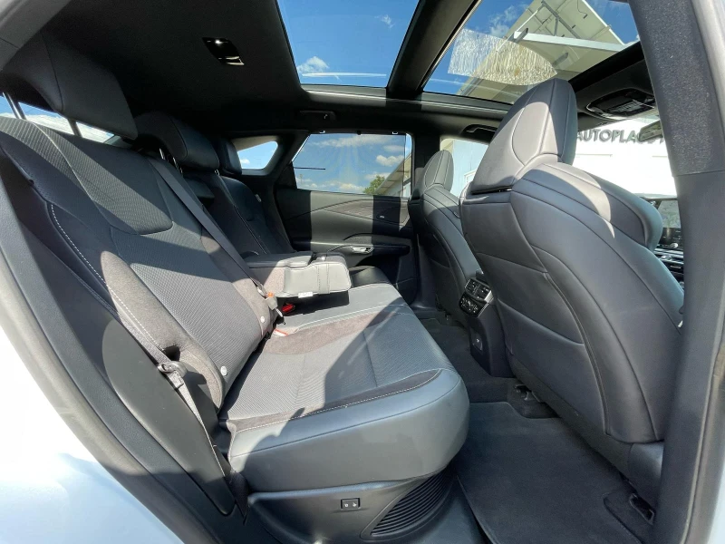 Lexus RX 500h F Sport Performance/Direct 4/Panorama/Full, снимка 17 - Автомобили и джипове - 50988971