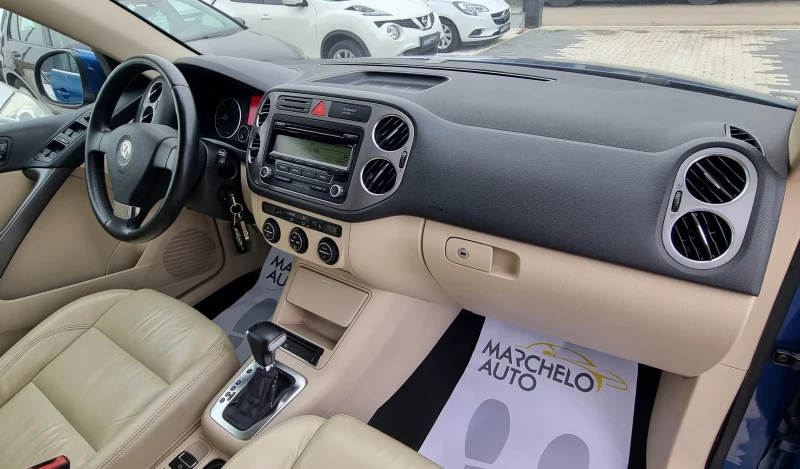 VW Tiguan 2.0TDI * * 4X4* * ПЪЛНА ГАРАНЦИЯ!!!, снимка 12 - Автомобили и джипове - 52653045