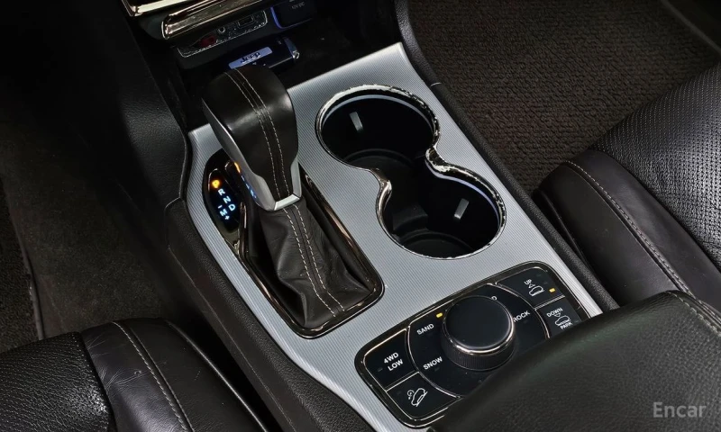 Jeep Grand cherokee, снимка 9 - Автомобили и джипове - 52886871