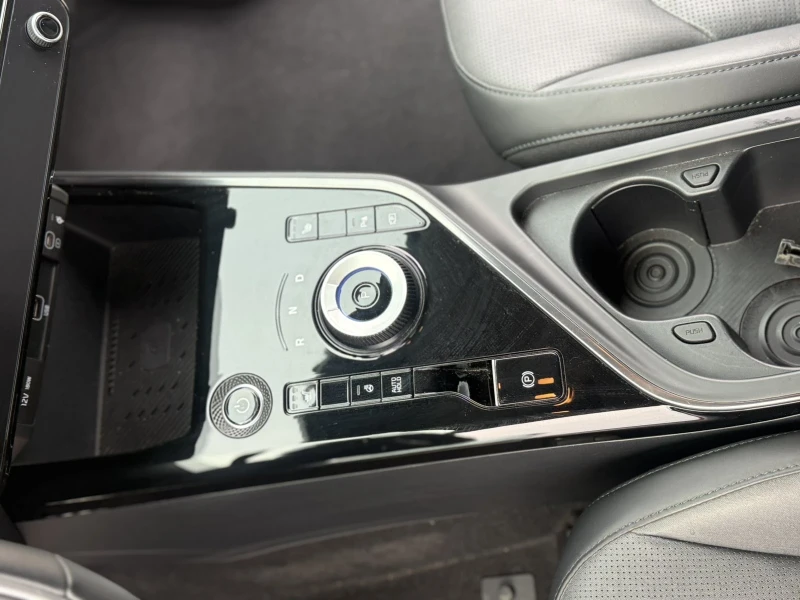 Kia Niro 64kwh, снимка 12 - Автомобили и джипове - 53095991