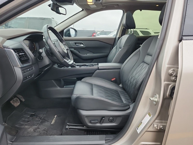 Nissan Rogue PLATINUM С РЕГИСТРАЦИЯ & АВТО КРЕДИТ, снимка 8 - Автомобили и джипове - 53262934