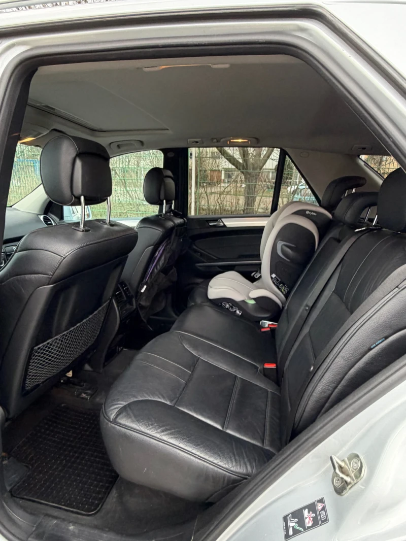 Mercedes-Benz ML 300, снимка 8 - Автомобили и джипове - 53403853