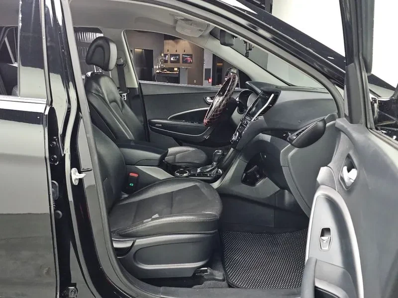 Hyundai Santa fe 2.0, снимка 12 - Автомобили и джипове - 54872255