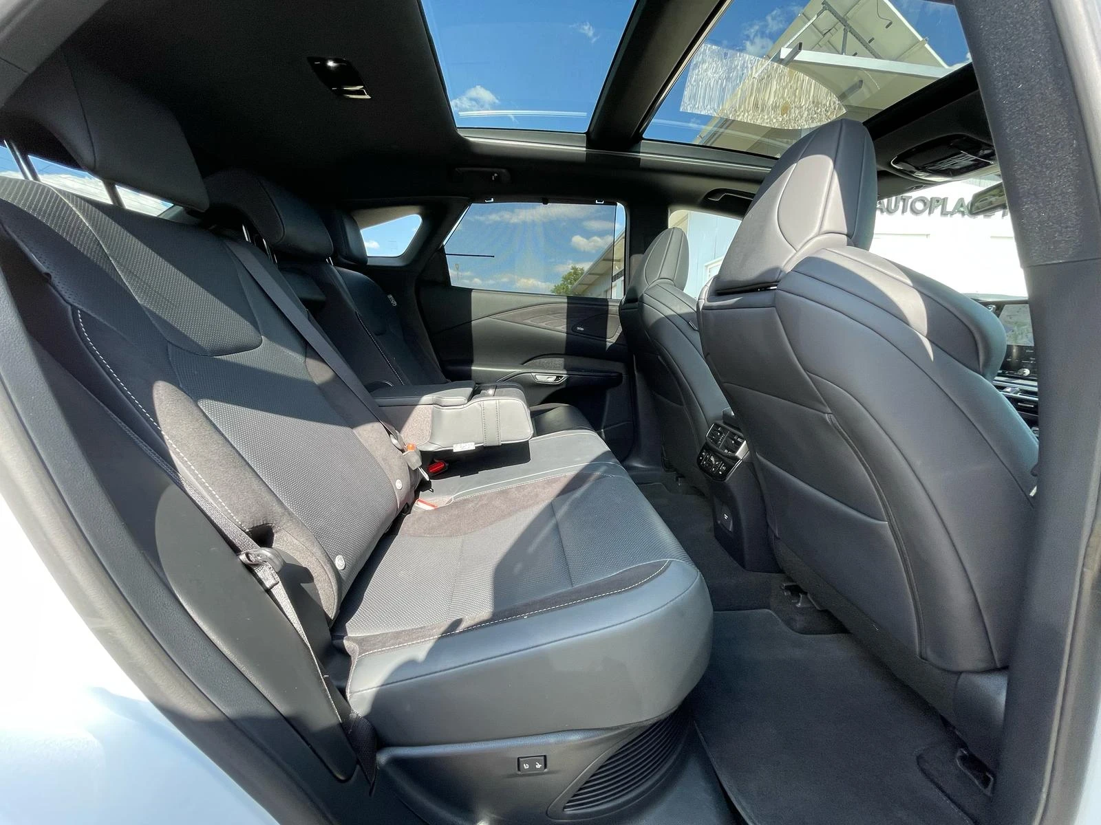 Lexus RX 500h F Sport Performance/Direct 4/Panorama/Full | Mobile.bg — изображение 17