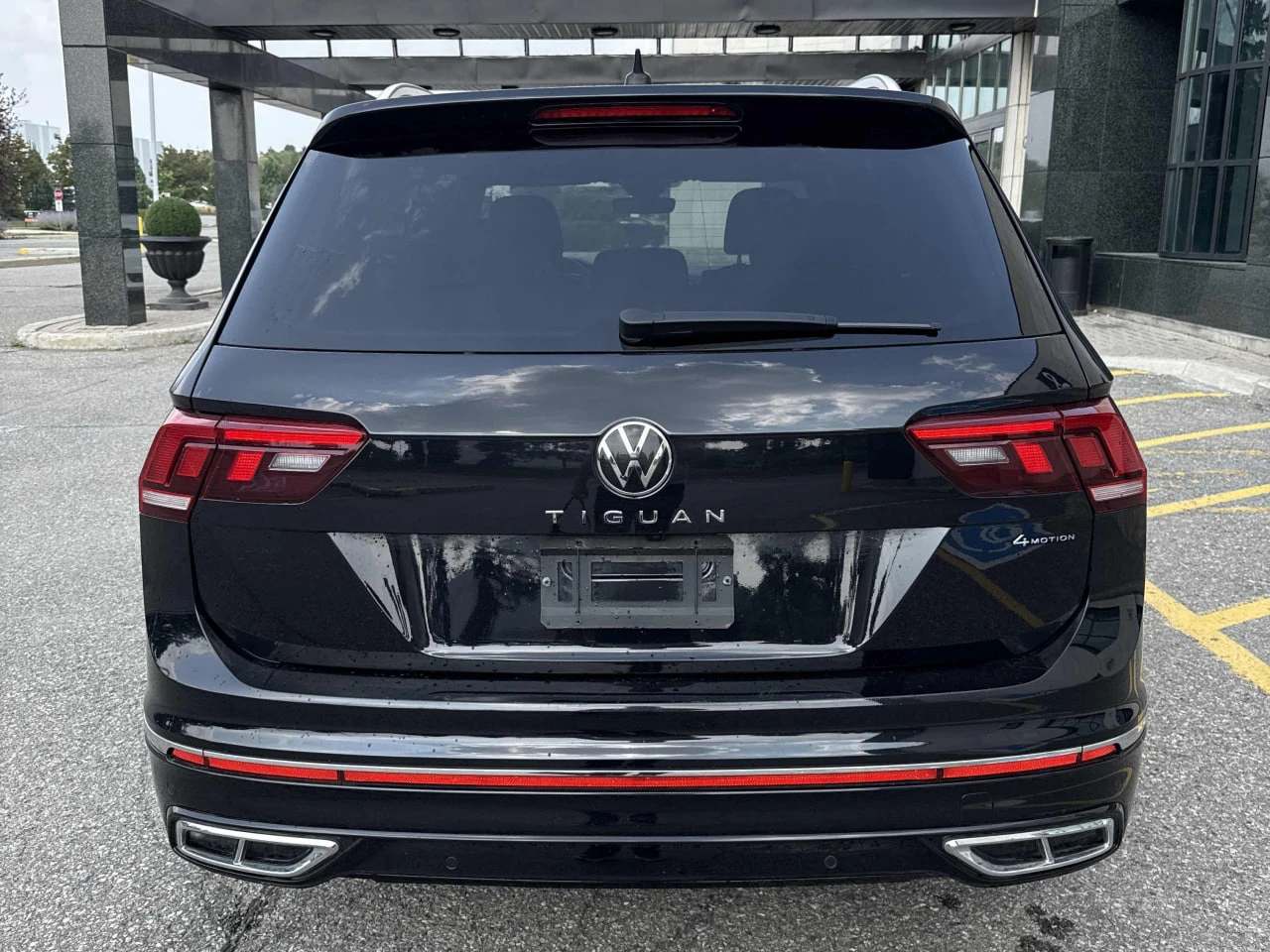 VW Tiguan CARFAX* АВТОФИНАНСИРАНЕ* БЕЗ ПЪРВОНАЧАЛНА ВНОСКА*  - изображение 4