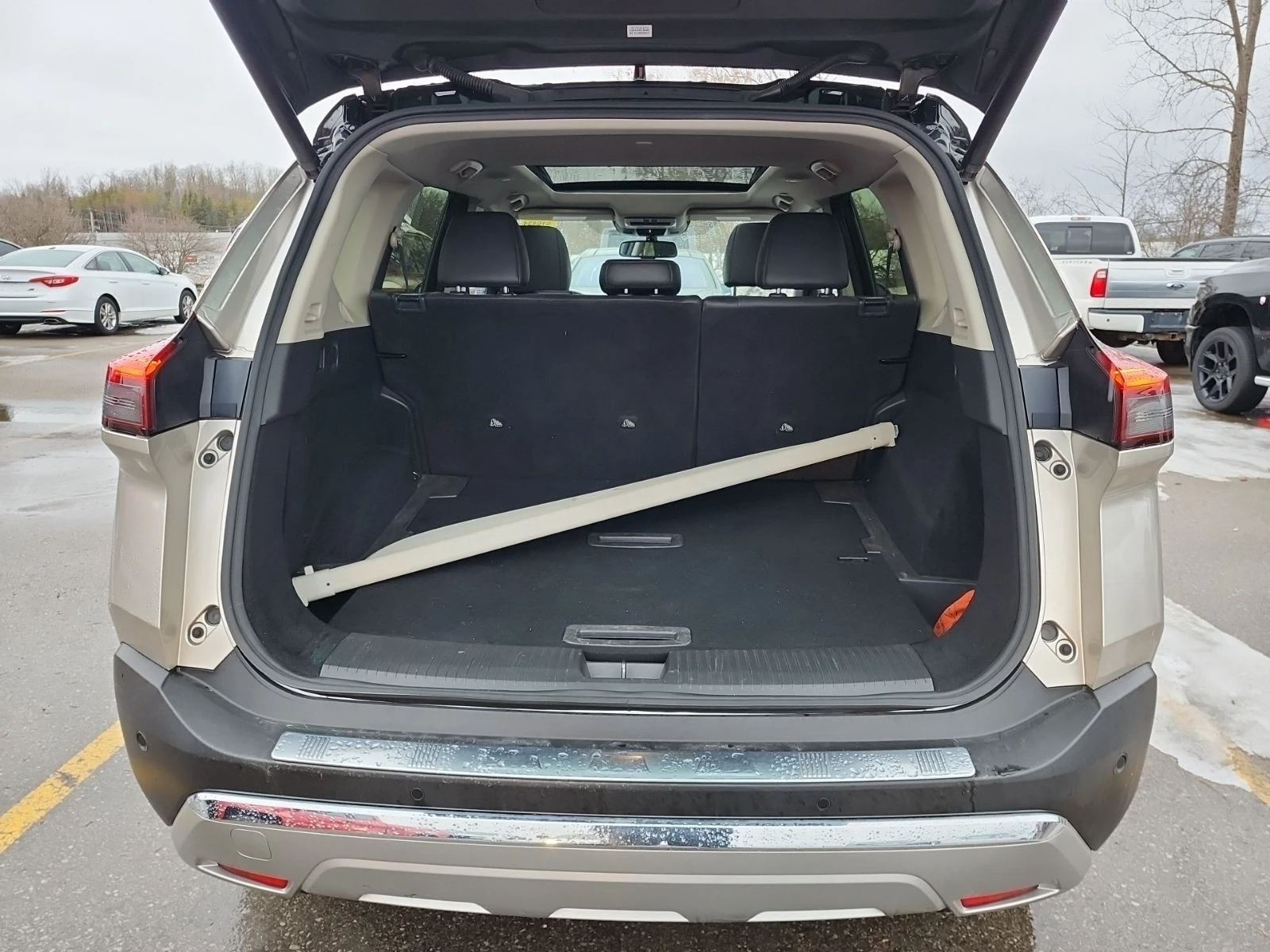 Nissan Rogue PLATINUM С РЕГИСТРАЦИЯ & АВТО КРЕДИТ - изображение 5