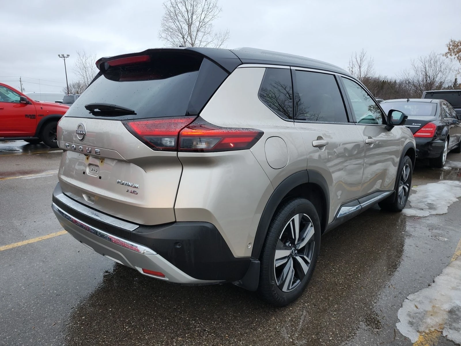 Nissan Rogue PLATINUM С РЕГИСТРАЦИЯ & АВТО КРЕДИТ - изображение 3