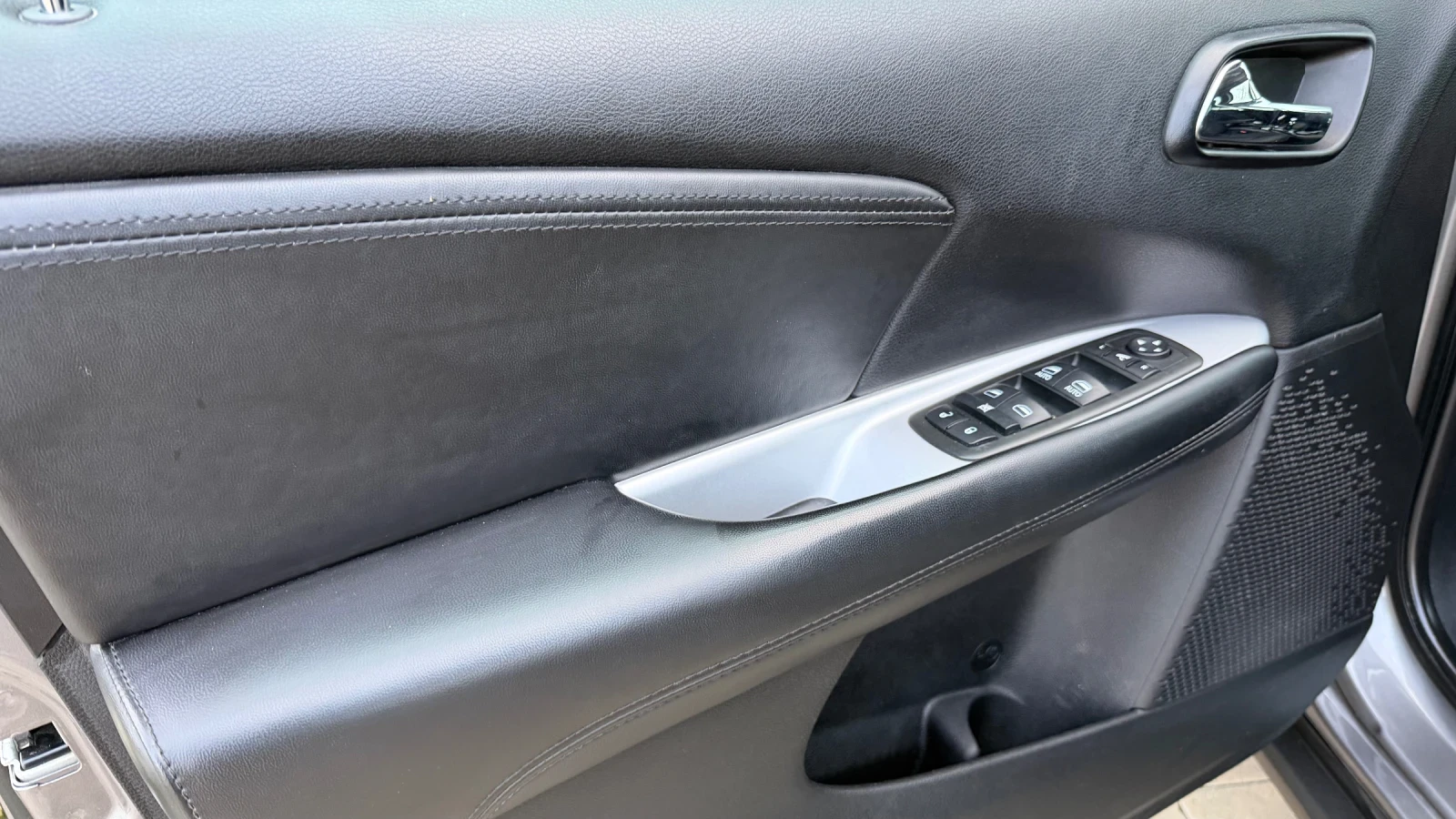 Fiat Freemont 2.0d 170kc.6+ 1, снимка 15 - Автомобили и джипове - 53713163