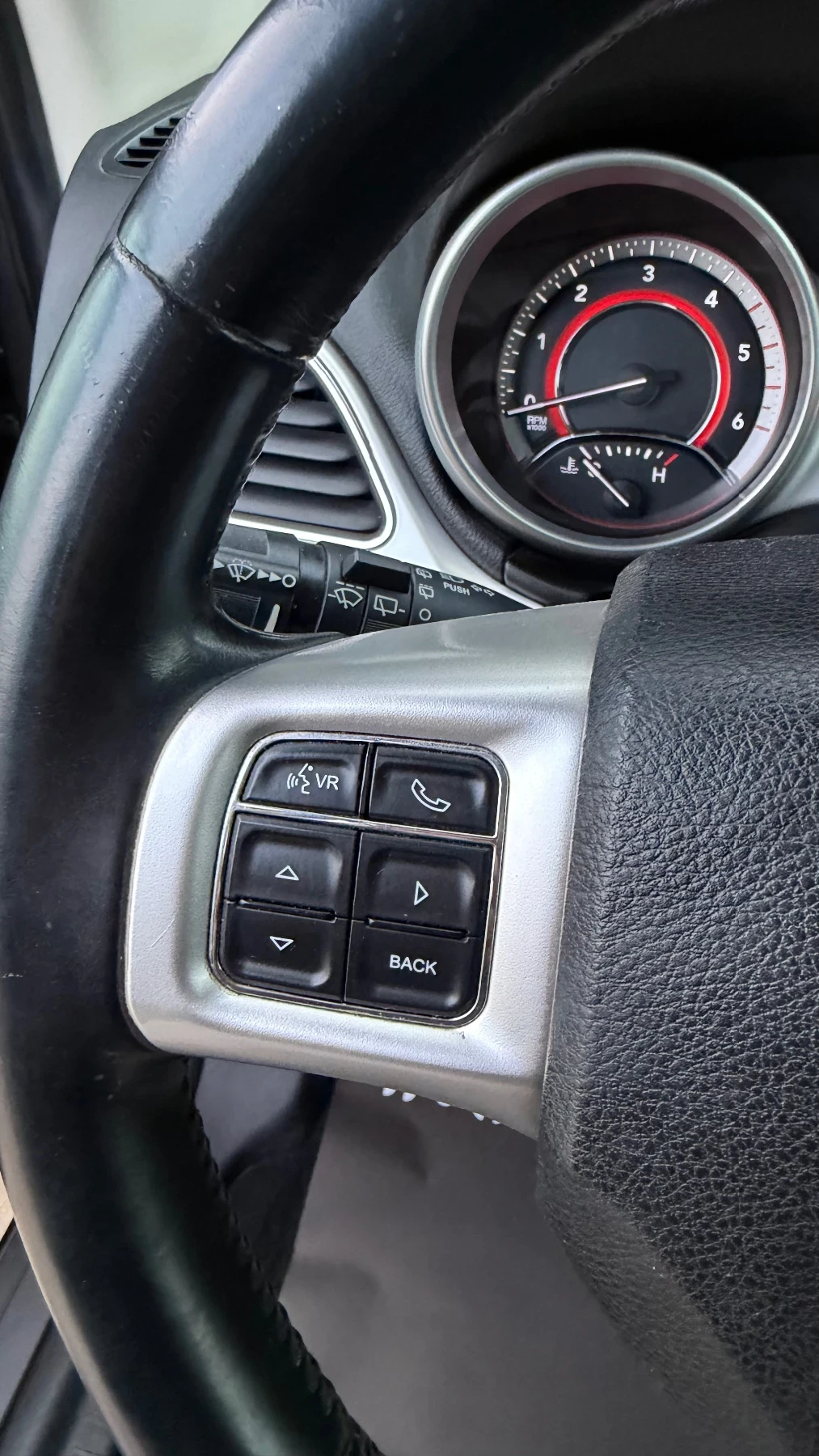 Fiat Freemont 2.0d 170kc.6+ 1, снимка 12 - Автомобили и джипове - 53713163