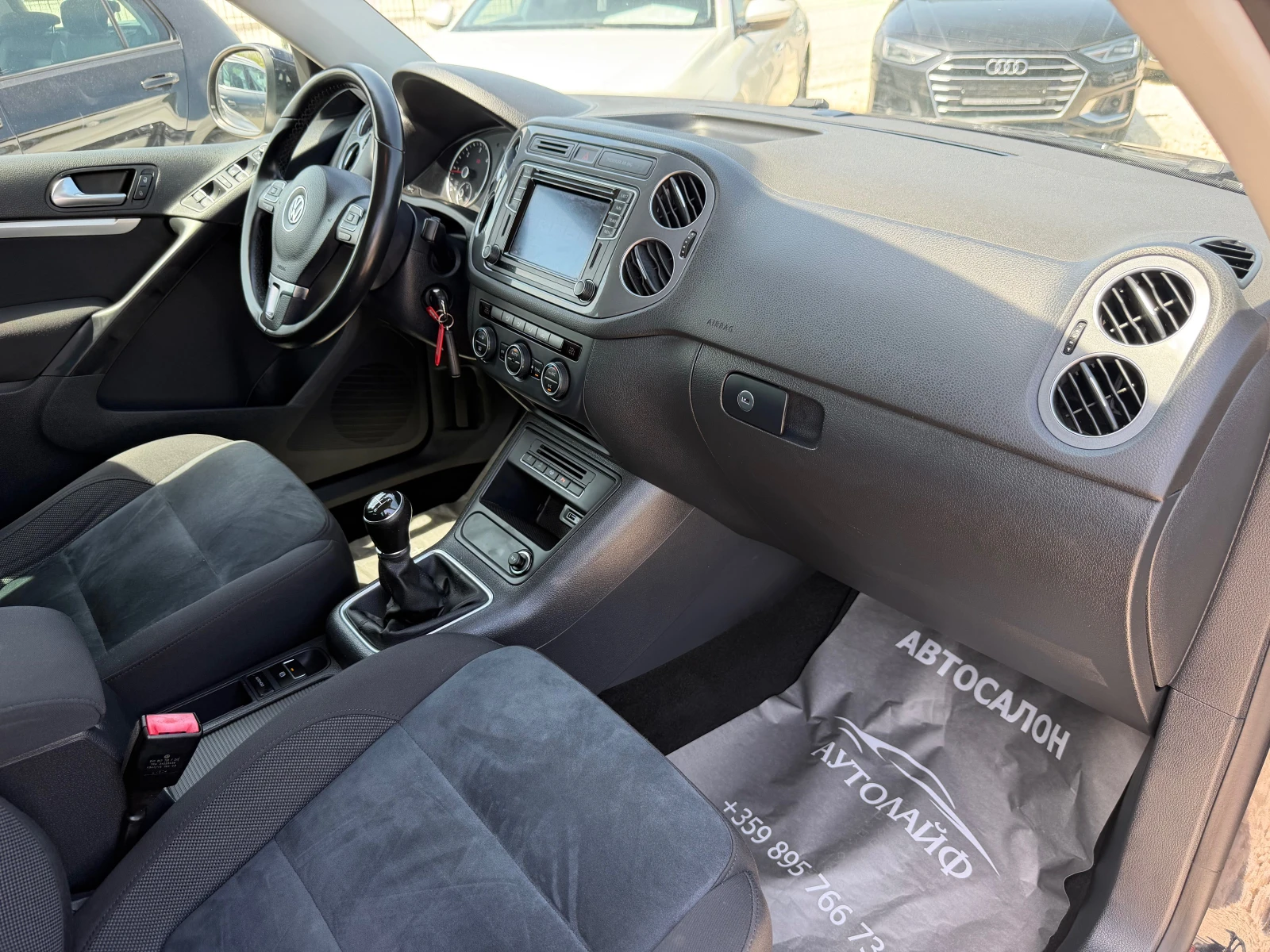 VW Tiguan 2.0TDI 150CV SPORT & STYLE BLUEMOTION TECHNOLOGY, снимка 9 - Автомобили и джипове - 54471769