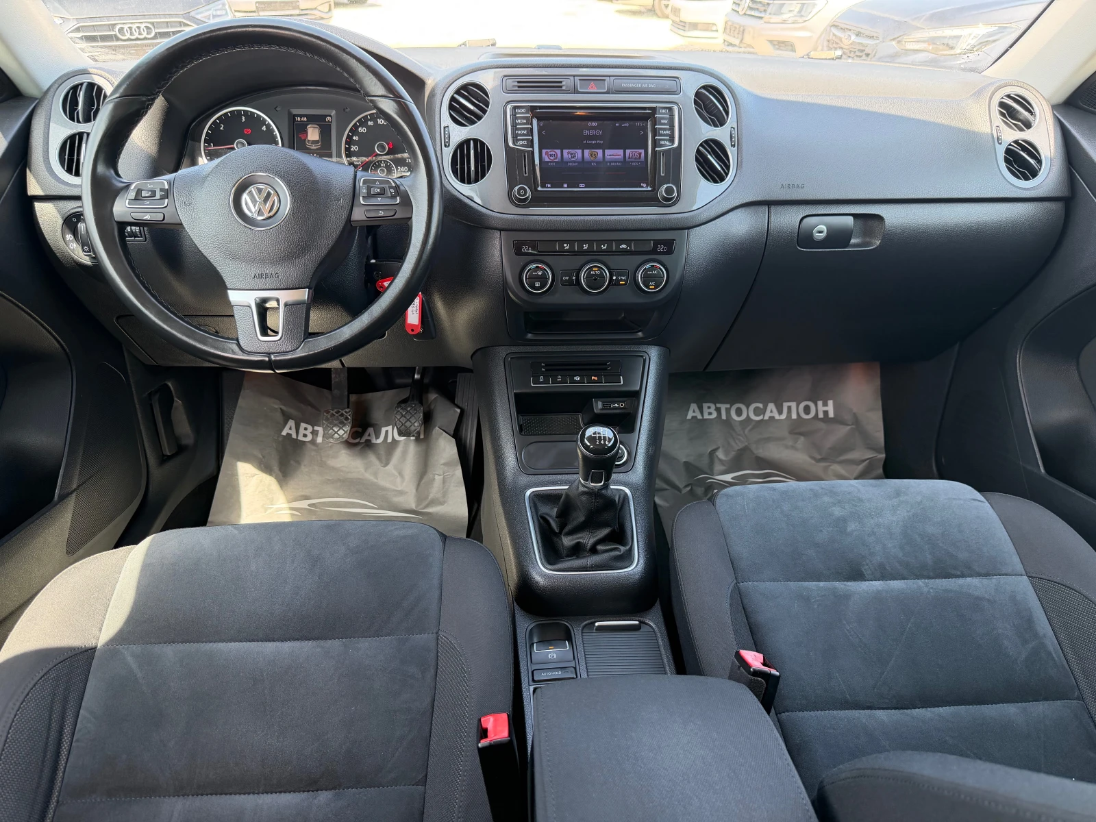 VW Tiguan 2.0TDI 150CV SPORT & STYLE BLUEMOTION TECHNOLOGY, снимка 8 - Автомобили и джипове - 54471769