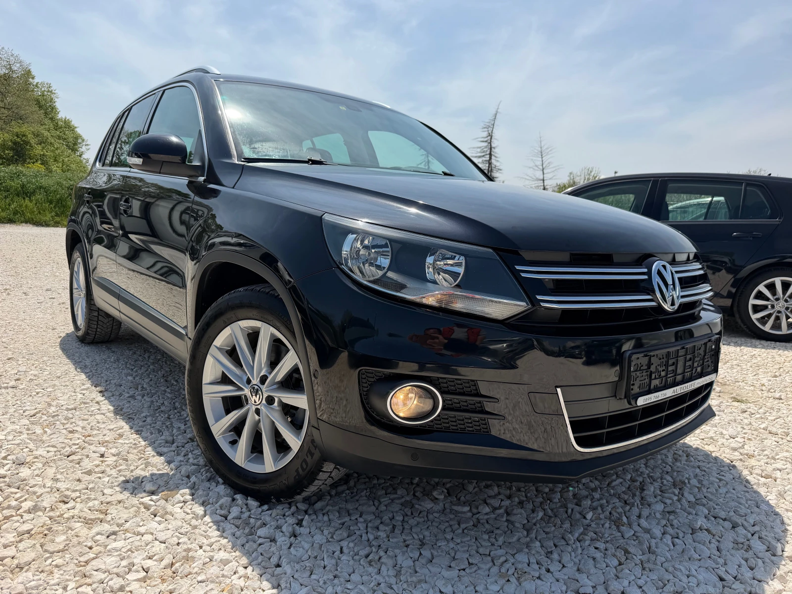 VW Tiguan 2.0TDI 150CV SPORT & STYLE BLUEMOTION TECHNOLOGY, снимка 3 - Автомобили и джипове - 54471769