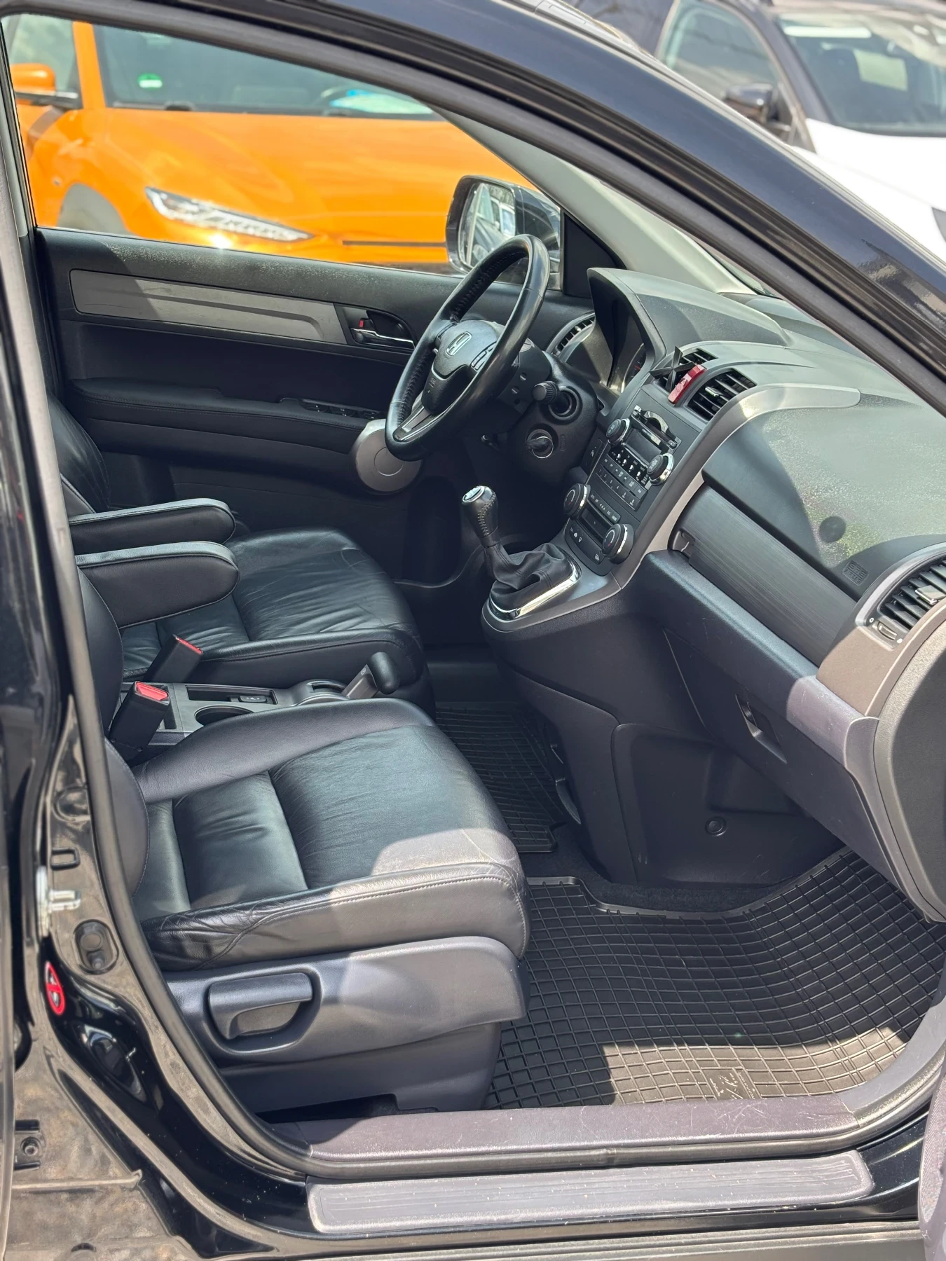 Honda Cr-v 2.0 SWISS, снимка 11 - Автомобили и джипове - 54860249
