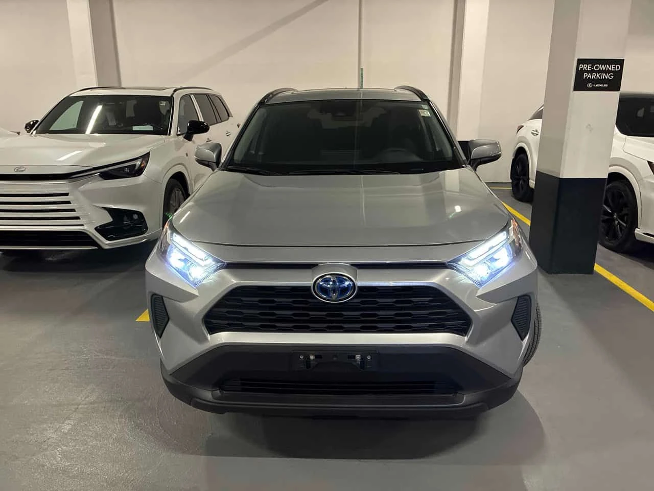 Toyota Rav4 * Hybrid XLE * CARFAX * ОТ ПРЕДСТАВИТЕЛСТВО, снимка 6 - Автомобили и джипове - 54920269