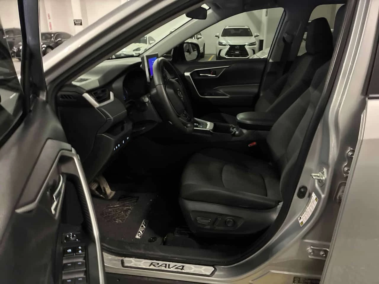 Toyota Rav4 * Hybrid XLE * CARFAX * ОТ ПРЕДСТАВИТЕЛСТВО, снимка 5 - Автомобили и джипове - 54920269