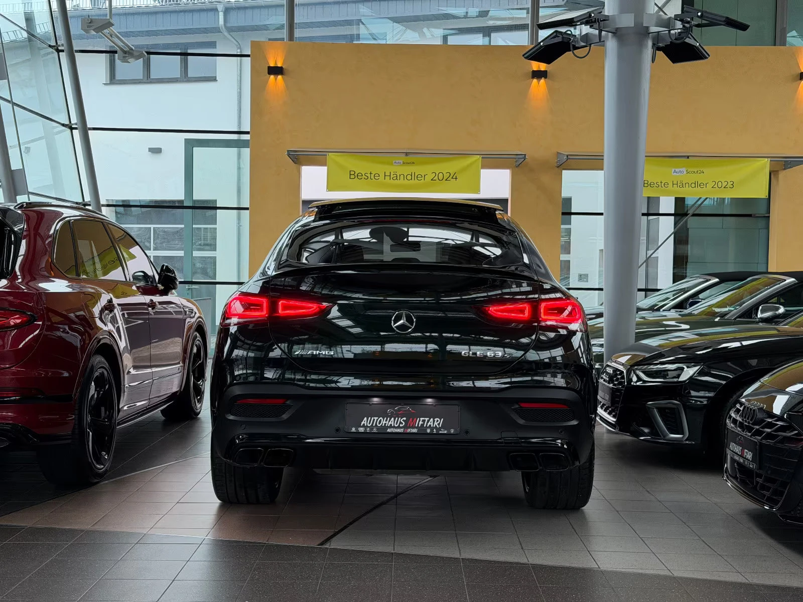 Mercedes-Benz GLE 63 S AMG COUPE/612HP/PANO/360/HUD/BURM/CARBON/510z, снимка 7 - Автомобили и джипове - 55119171
