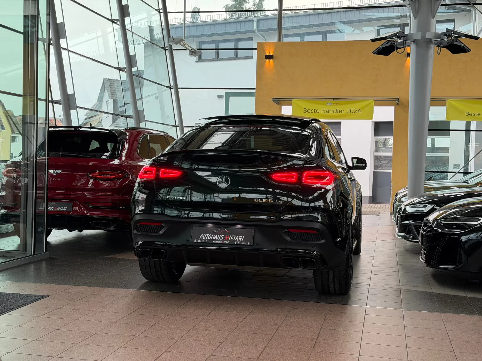 Mercedes-Benz GLE 63 S AMG COUPE/612HP/PANO/360/HUD/BURM/CARBON/510z, снимка 6 - Автомобили и джипове - 55119171
