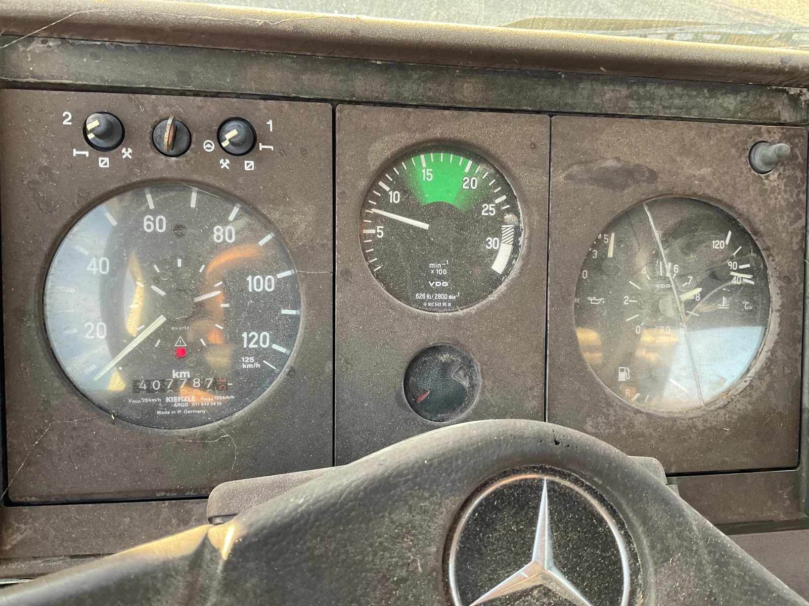 Mercedes-Benz 914 Самосвал  - изображение 9