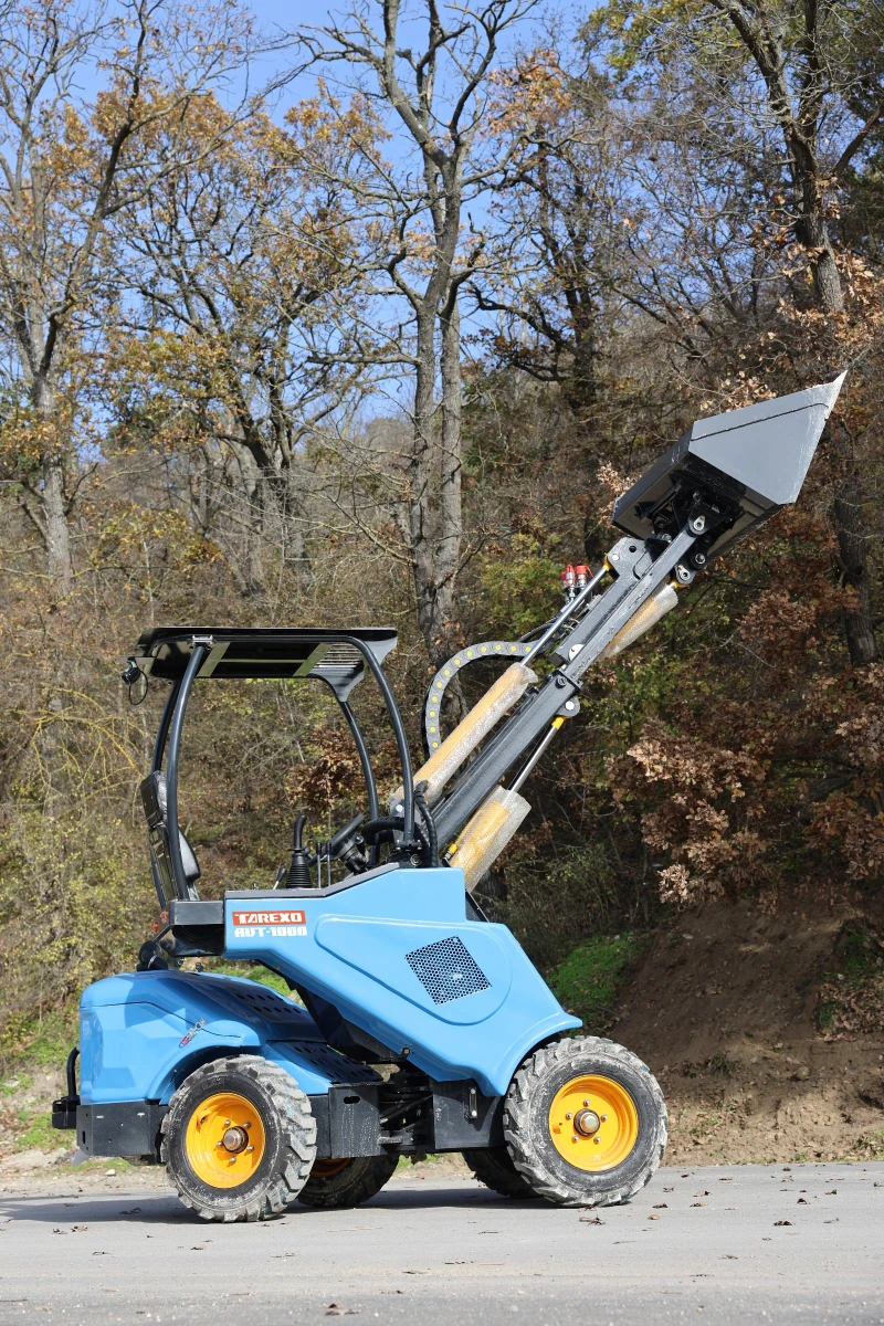 Мини челни товарачи Atlas Copco TAREXO AVT-1000 ГАРАНЦИЯ, снимка 3 - Индустриална техника - 52645422