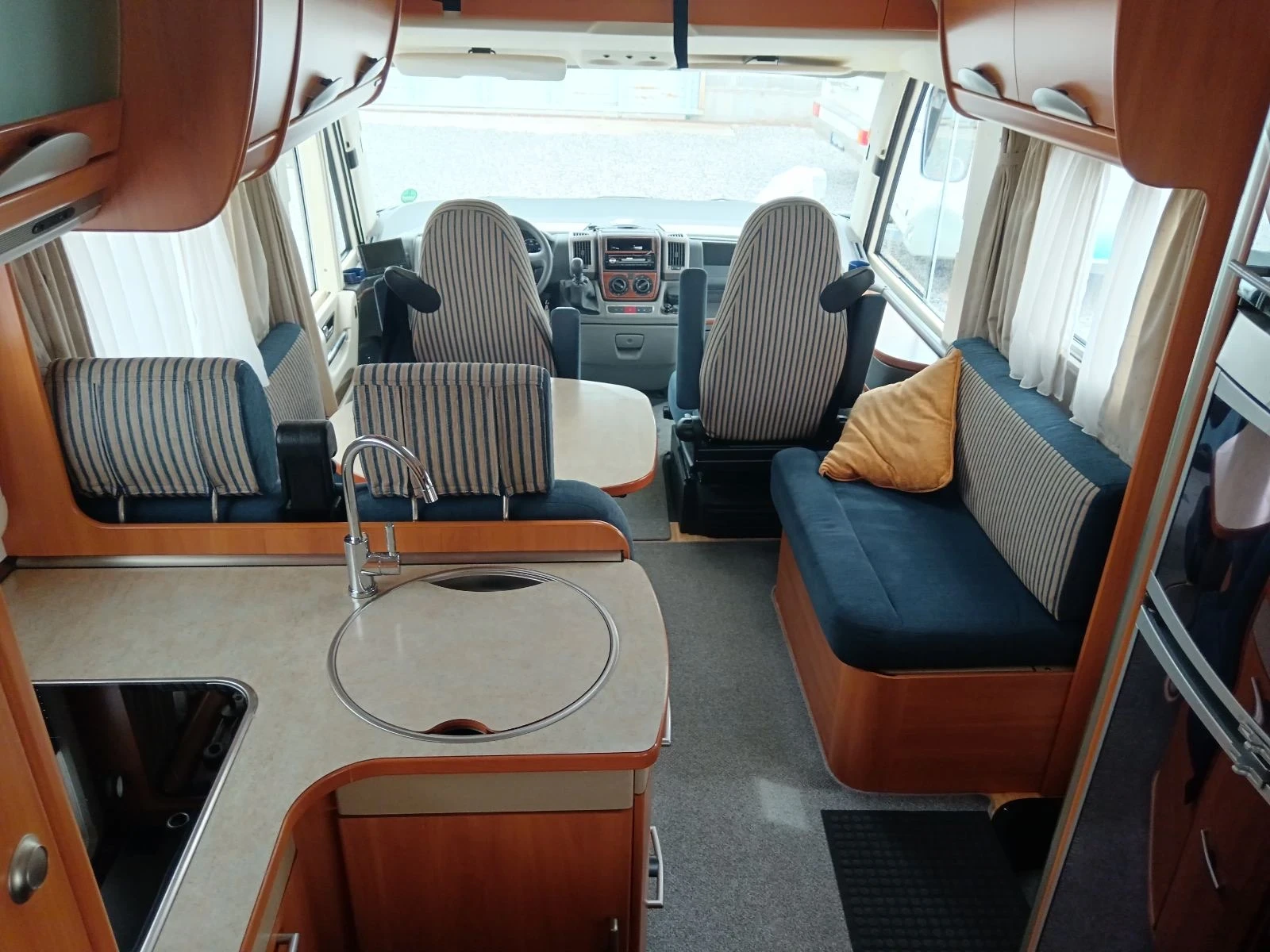 Кемпер HYMER / ERIBA B654SL, снимка 16 - Каравани и кемпери - 54208956