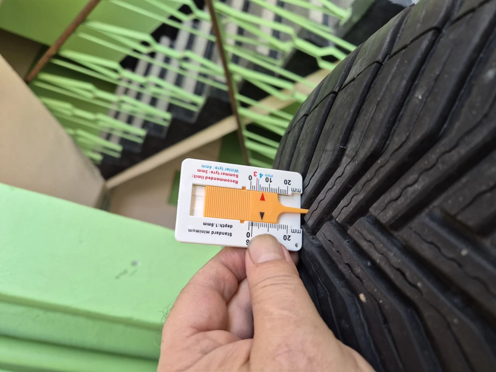 Гуми Всесезонни 245/65R17, снимка 2 - Гуми и джанти - 53709671