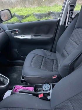 Toyota Corolla verso, снимка 6