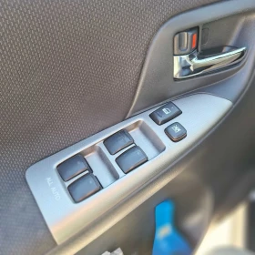 Toyota Corolla verso 1, 6, снимка 4