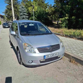 Toyota Corolla verso 1, 6, снимка 3