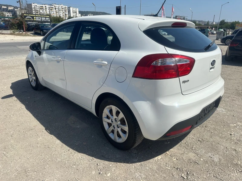 Kia Rio 1.2 Б/Газ Нави, снимка 4 - Автомобили и джипове - 47140196