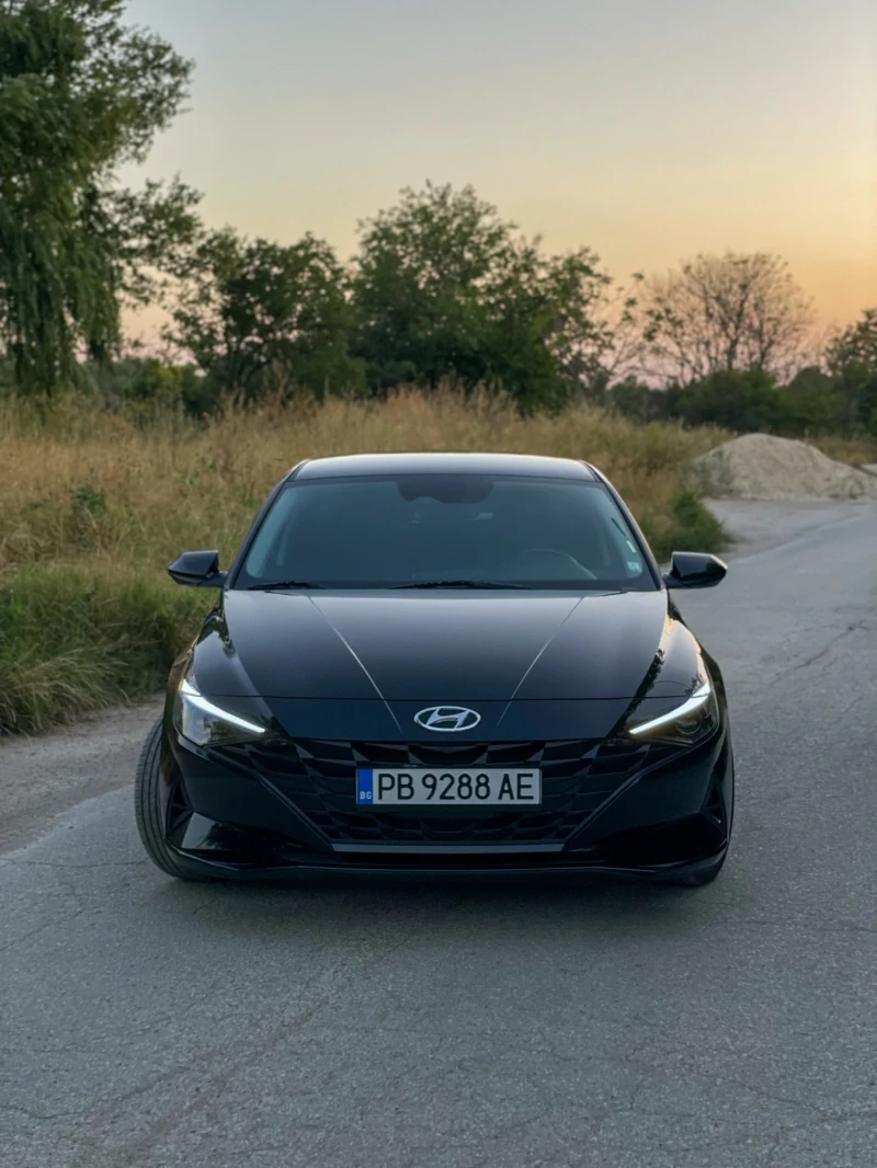 Hyundai Elantra, снимка 1 - Автомобили и джипове - 47542668