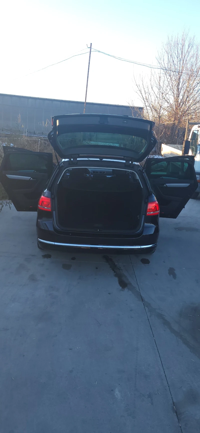 VW Passat, снимка 14 - Автомобили и джипове - 48089904