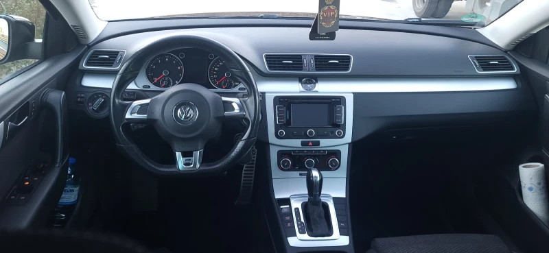 VW Passat, снимка 15 - Автомобили и джипове - 48089904