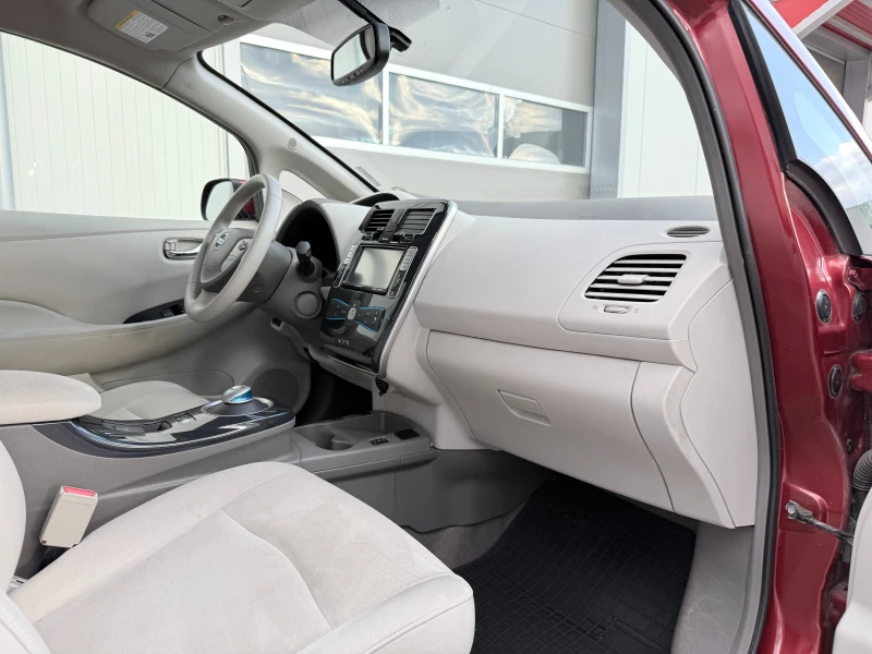 Nissan Leaf  Zero Emission, снимка 11 - Автомобили и джипове - 50519734
