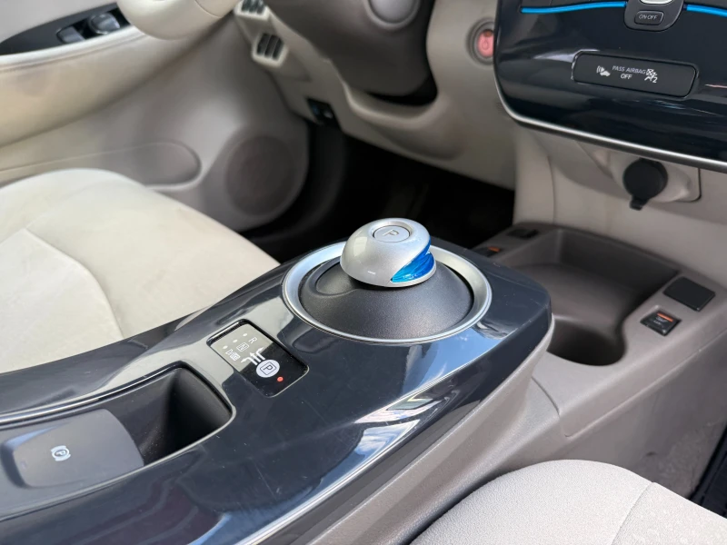 Nissan Leaf  Zero Emission, снимка 16 - Автомобили и джипове - 50519734