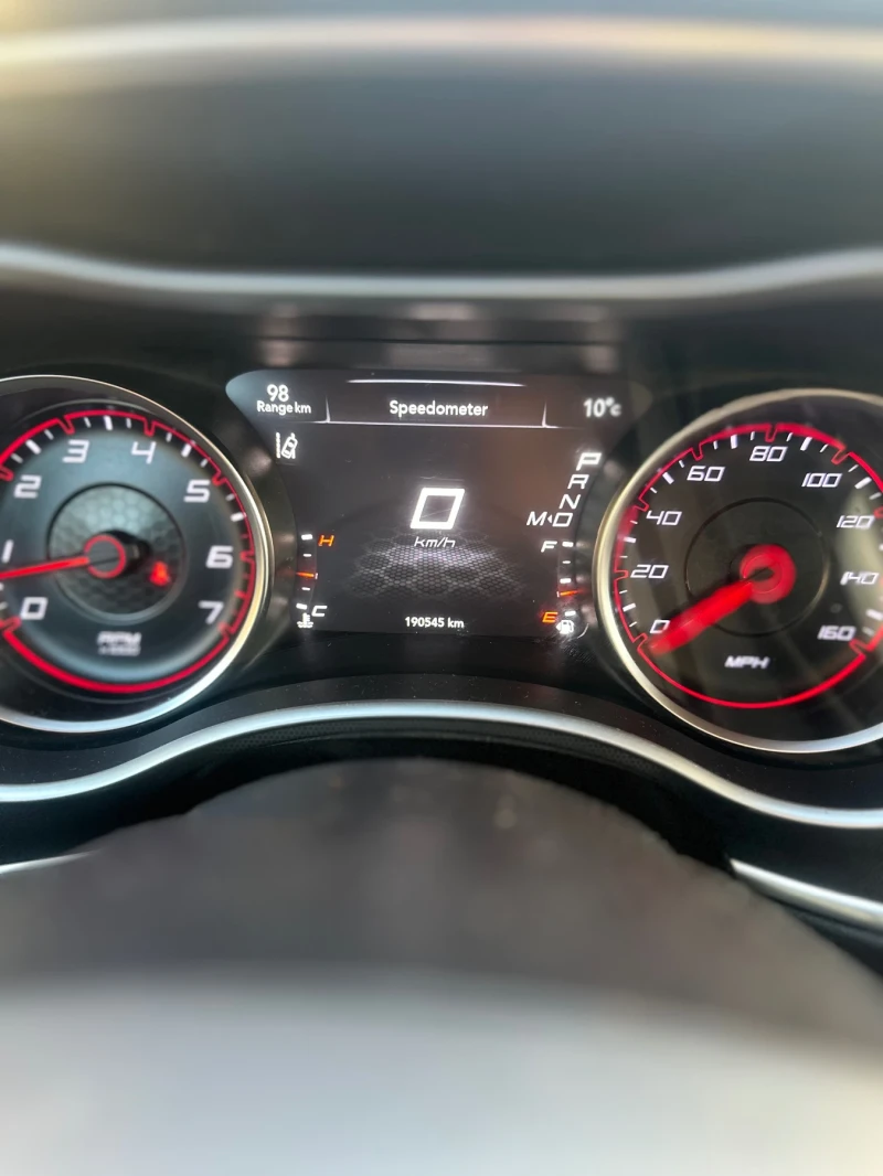 Dodge Charger 5.7 HEMI R\T, снимка 16 - Автомобили и джипове - 52932090